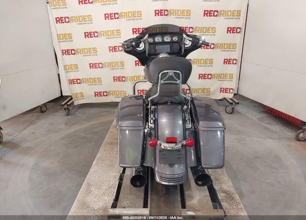 2014 HARLEY-DAVIDSON FLHX STREET GLIDE VIN: 1HD1KBM13EB671699