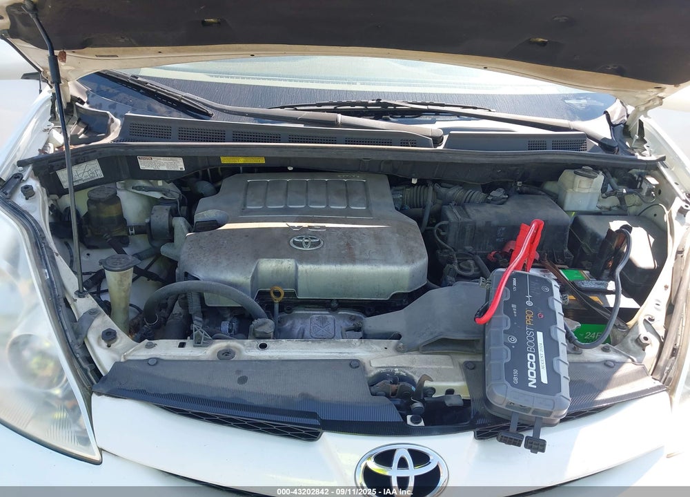 2009 TOYOTA SIENNA XLE VIN: 5TDZK22C19S242701