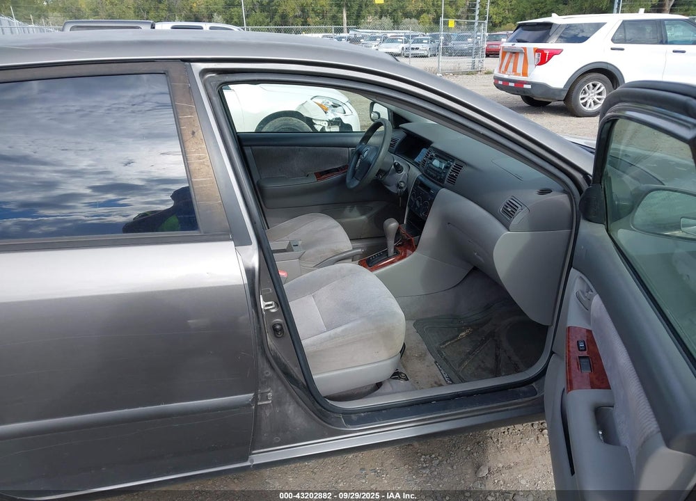 2005 TOYOTA COROLLA LE VIN: 1NXBR32E45Z509111