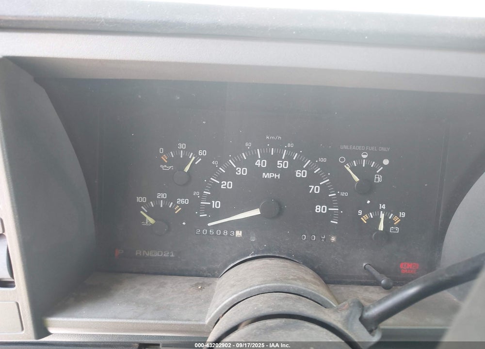 1993 CHEVROLET GMT-400 C1500 VIN: 2GCEC19KXP1203838
