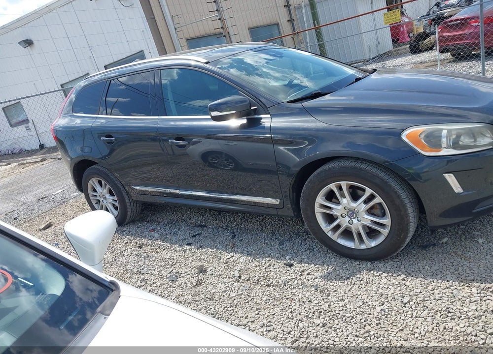2015 VOLVO XC60 VIN: YV4612RK4F2720418