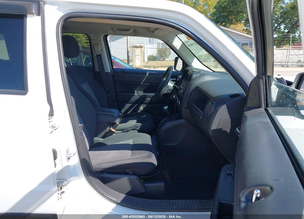 2015 JEEP PATRIOT VIN: 1C4NJRBB8FD114710