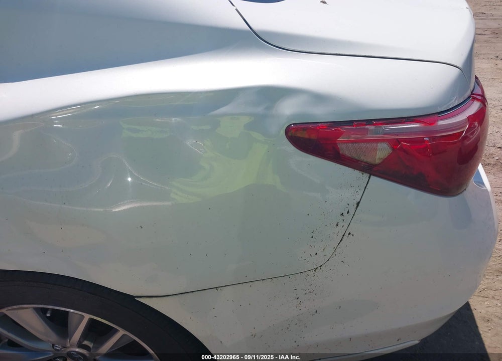 2015 INFINITI Q50 PREMIUM VIN: JN1BV7AP5FM357726