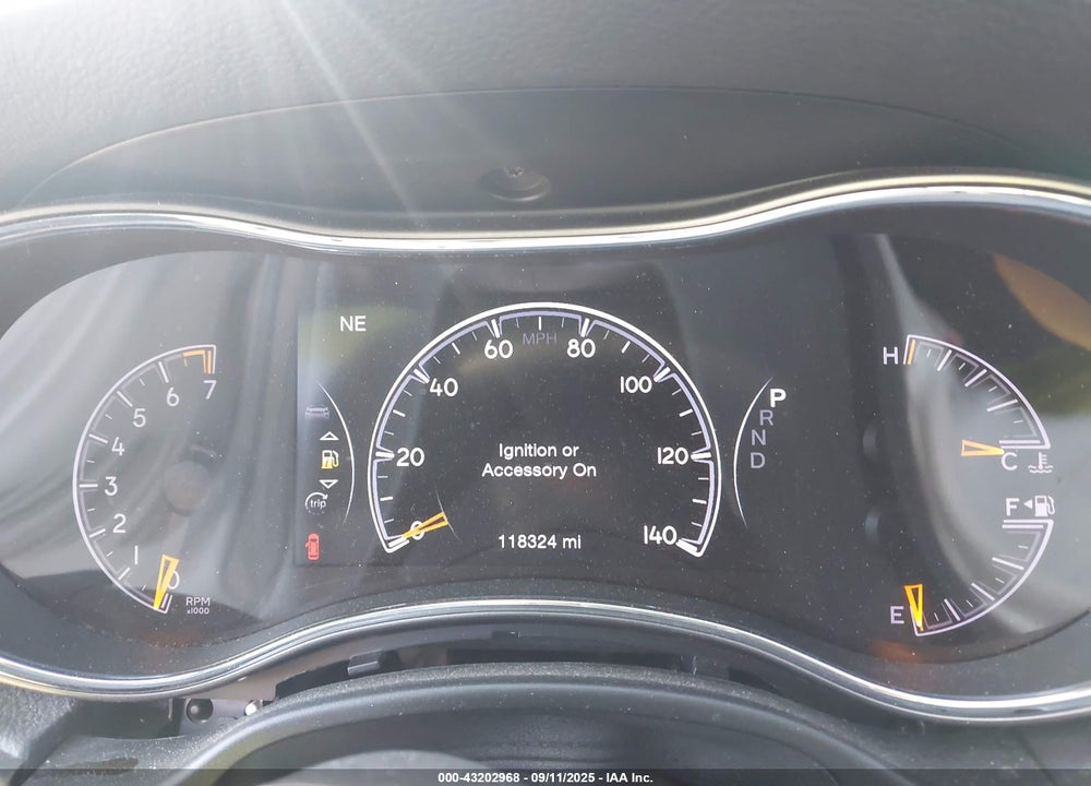 2019 JEEP GRAND CHEROKEE VIN: 1C4RJFAG5KC567972