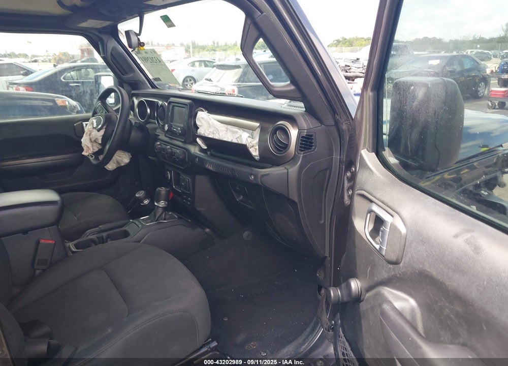 2020 JEEP WRANGLER UNLIMITED SPORT 4X4 VIN: 1C4HJXDN1LW143717
