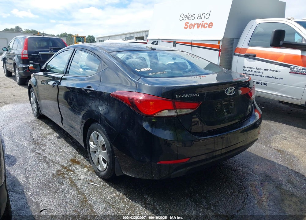 2016 HYUNDAI ELANTRA VIN: KMHDH4AEXGU575801