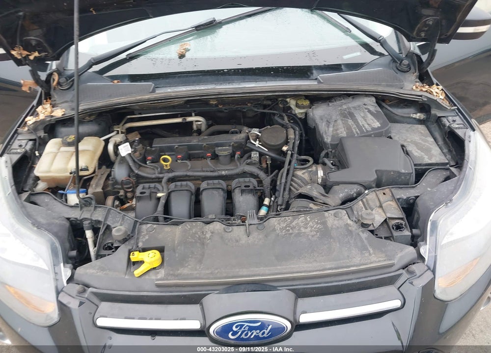 2014 FORD FOCUS TITANIUM VIN: 1FADP3J27EL241693