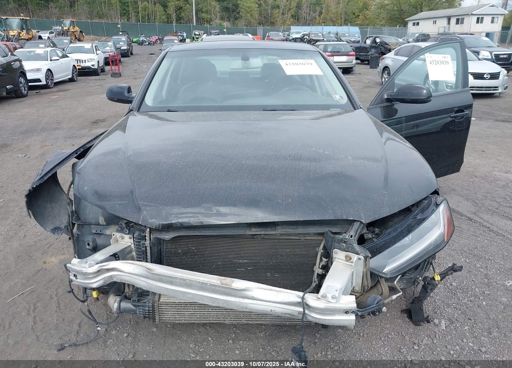 2013 AUDI A4 VIN: WAUBFAFL4DN031305