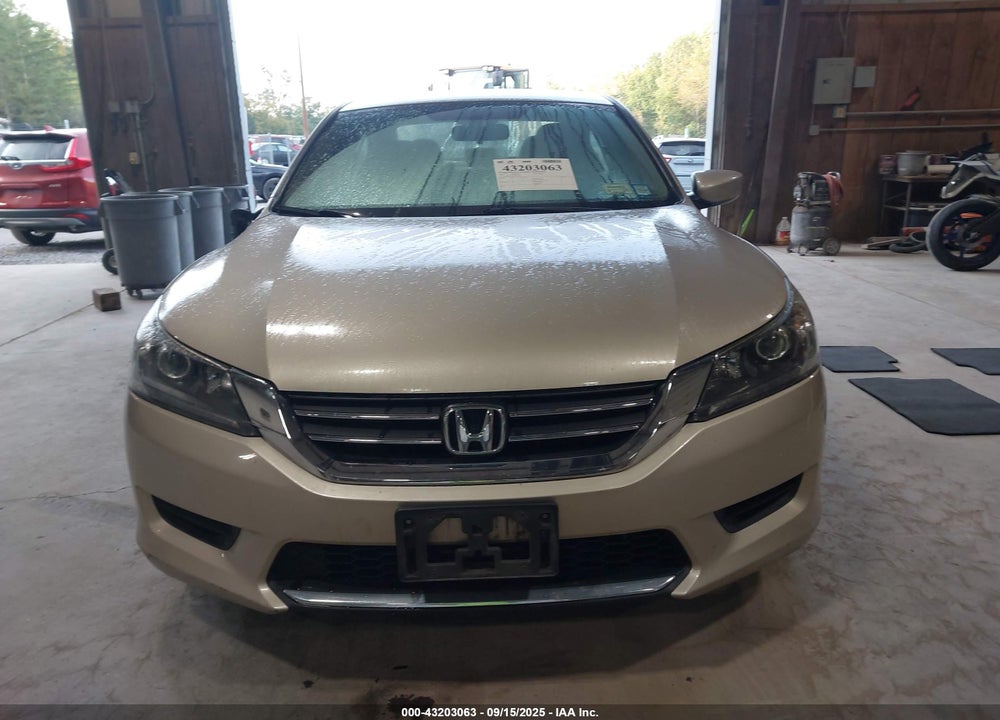 2014 HONDA ACCORD VIN: 1HGCR2F32EA032225