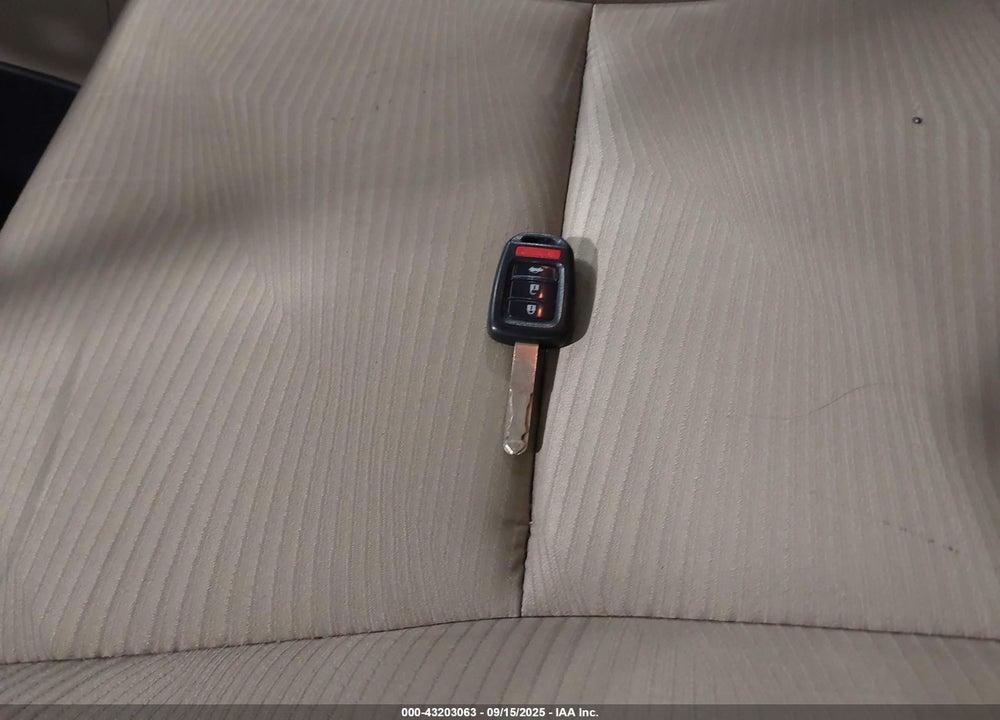 2014 HONDA ACCORD VIN: 1HGCR2F32EA032225