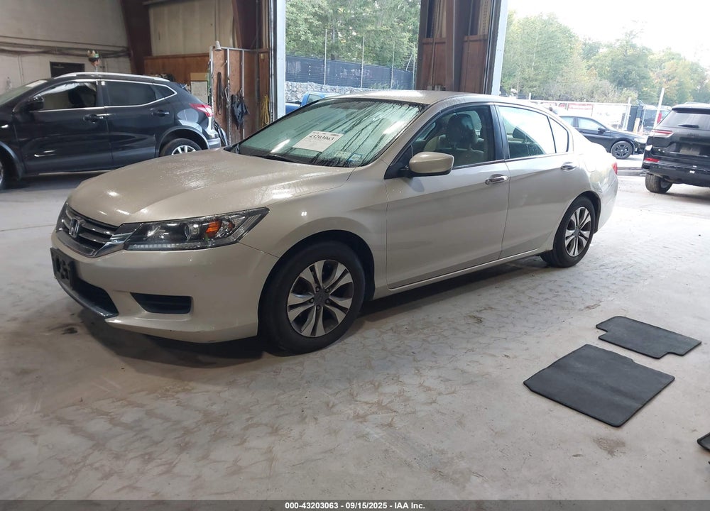 2014 HONDA ACCORD VIN: 1HGCR2F32EA032225