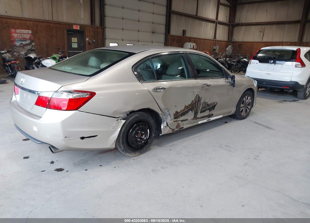 2014 HONDA ACCORD VIN: 1HGCR2F32EA032225