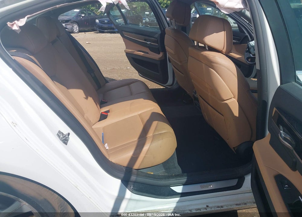 2013 BMW 740LI XDRIVE VIN: WBAYF4C53DD127658