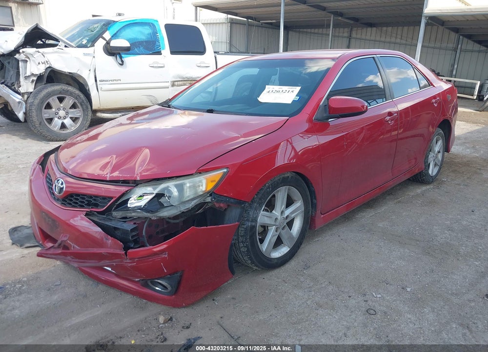 2014 TOYOTA CAMRY SE VIN: 4T1BF1FK5EU741035