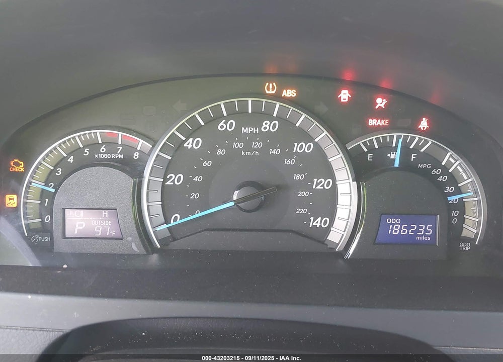 2014 TOYOTA CAMRY SE VIN: 4T1BF1FK5EU741035