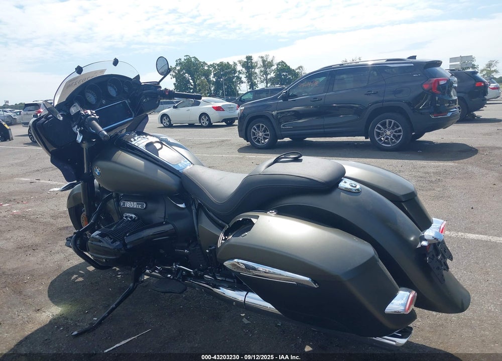 2023 BMW R18 B VIN: WB10L330XP6G32404