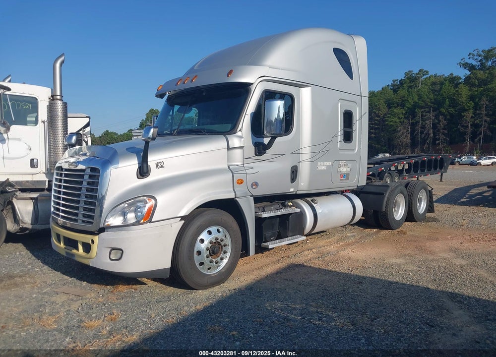 2017 FREIGHTLINER CASCADIA 125 VIN: 3AKJGLDR3HSJB2899