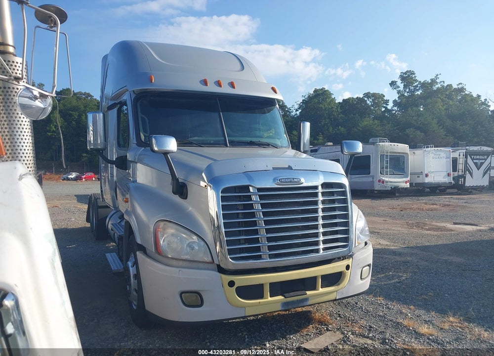 2017 FREIGHTLINER CASCADIA 125 VIN: 3AKJGLDR3HSJB2899
