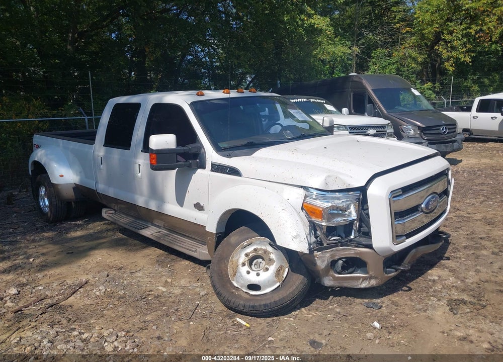 2011 FORD F-450 LARIAT VIN: 1FT8W4DT0BEC35338
