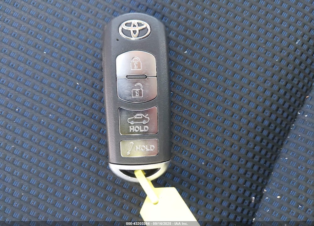 2020 TOYOTA YARIS VIN: 3MYDLBYV9LY716198