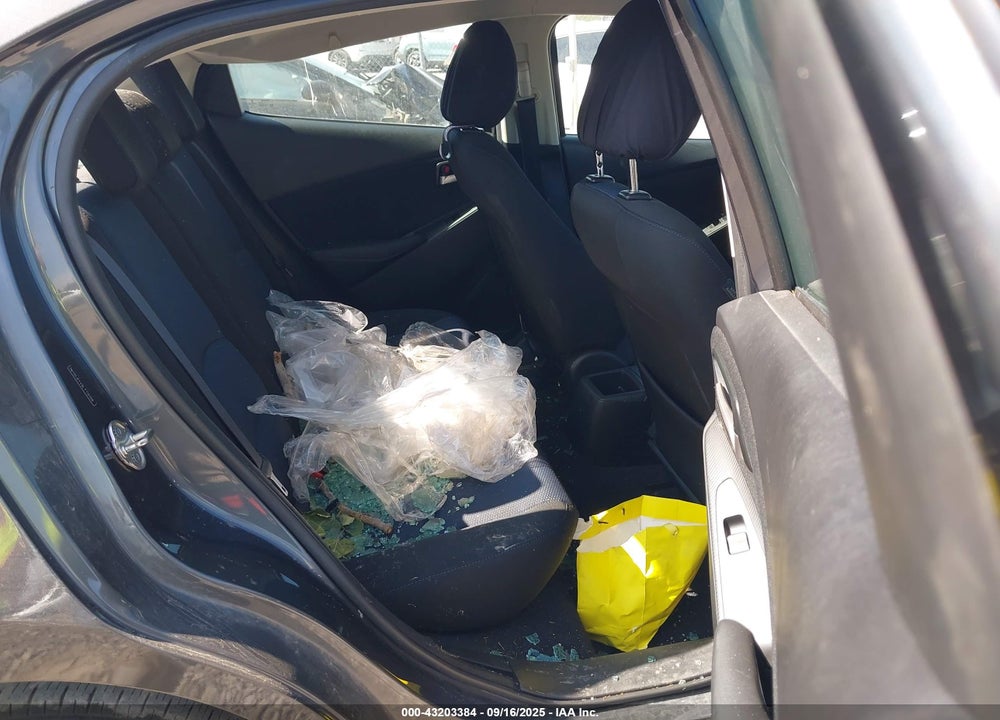 2020 TOYOTA YARIS VIN: 3MYDLBYV9LY716198