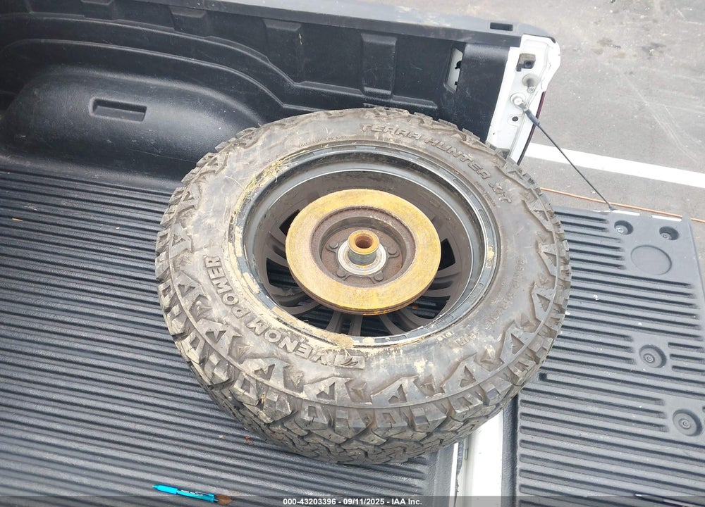 2019 RAM 1500 VIN: 1C6RR6TT2KS561630