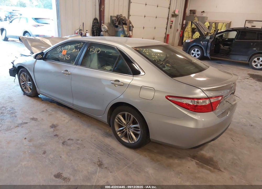 2015 TOYOTA CAMRY SE VIN: 4T1BF1FK4FU031335