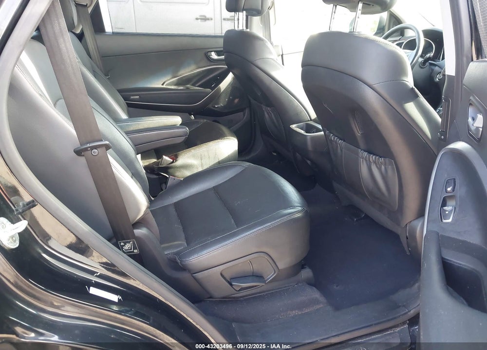 2017 HYUNDAI SANTA FE VIN: KM8SR4HF3HU168245