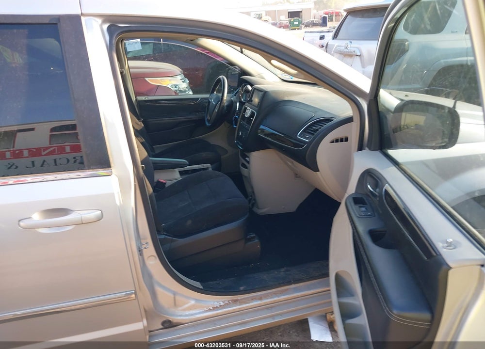 2011 CHRYSLER TOWN & COUNTRY TOURING VIN: 2A4RR5DG0BR665159