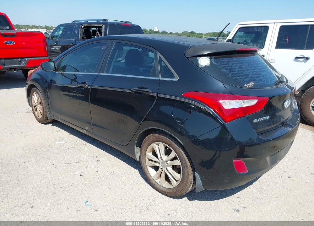 2014 HYUNDAI ELANTRA VIN: KMHD35LH5EU196648