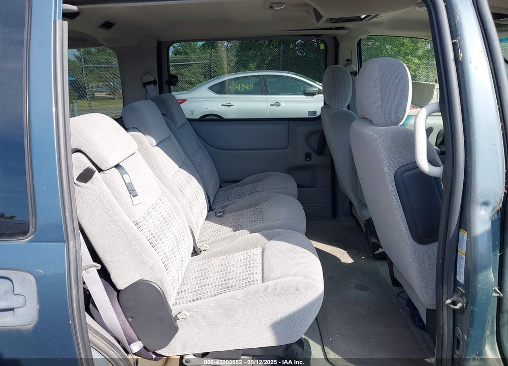 2004 CHEVROLET VENTURE LT VIN: 1GNDX13EX4D107508