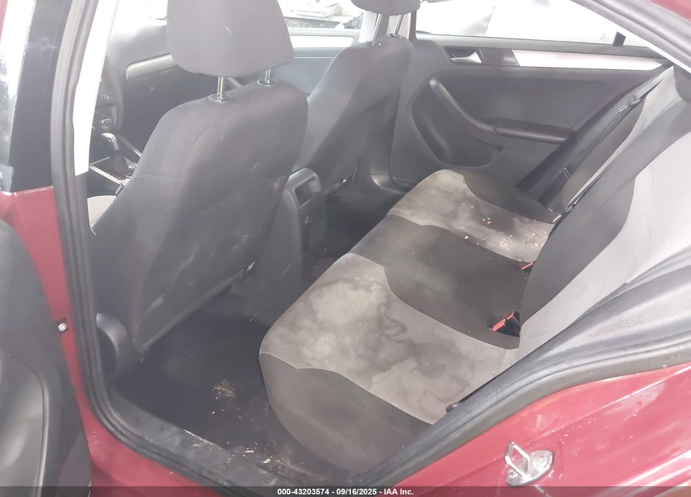 2017 VOLKSWAGEN JETTA VIN: 3VW2B7AJXHM362667