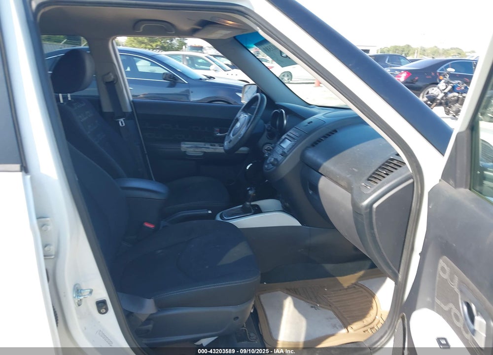 2012 KIA SOUL VIN: KNDJT2A65C7375923