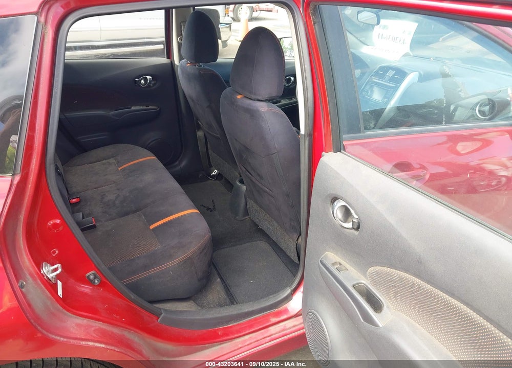 2015 NISSAN VERSA NOTE VIN: 3N1CE2CP3FL420014