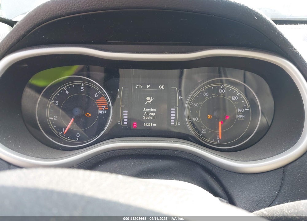 2017 JEEP CHEROKEE VIN: 1C4PJMCB8HW551754