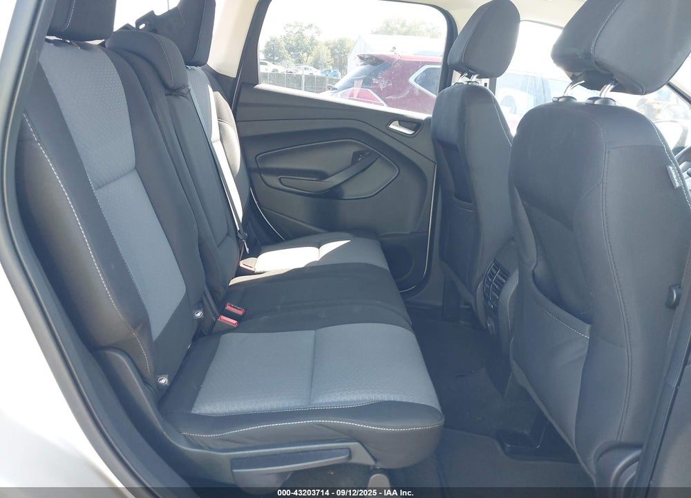 2017 FORD ESCAPE VIN: 1FMCU9GD5HUC42104