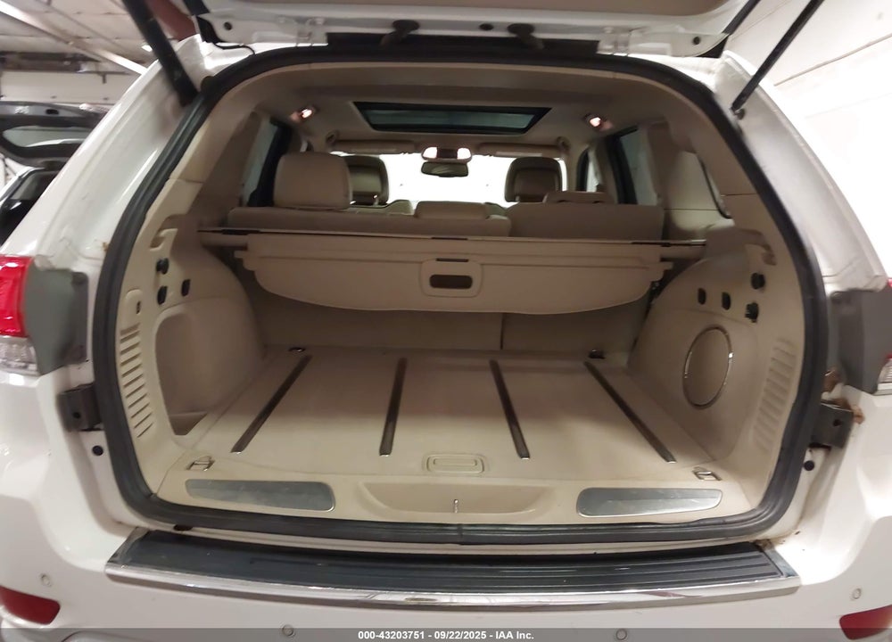 2015 JEEP GRAND CHEROKEE OVERLAND VIN: 1C4RJFCG0FC639020