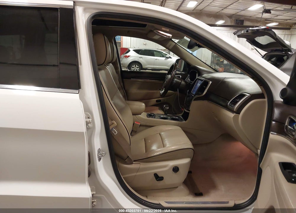 2015 JEEP GRAND CHEROKEE OVERLAND VIN: 1C4RJFCG0FC639020