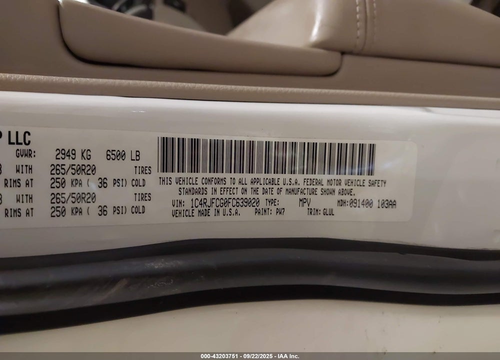 2015 JEEP GRAND CHEROKEE OVERLAND VIN: 1C4RJFCG0FC639020