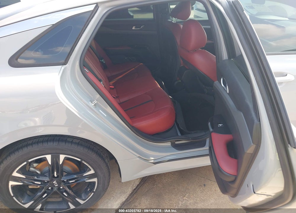 2021 KIA K5 VIN: 5XXG64J29MG026119