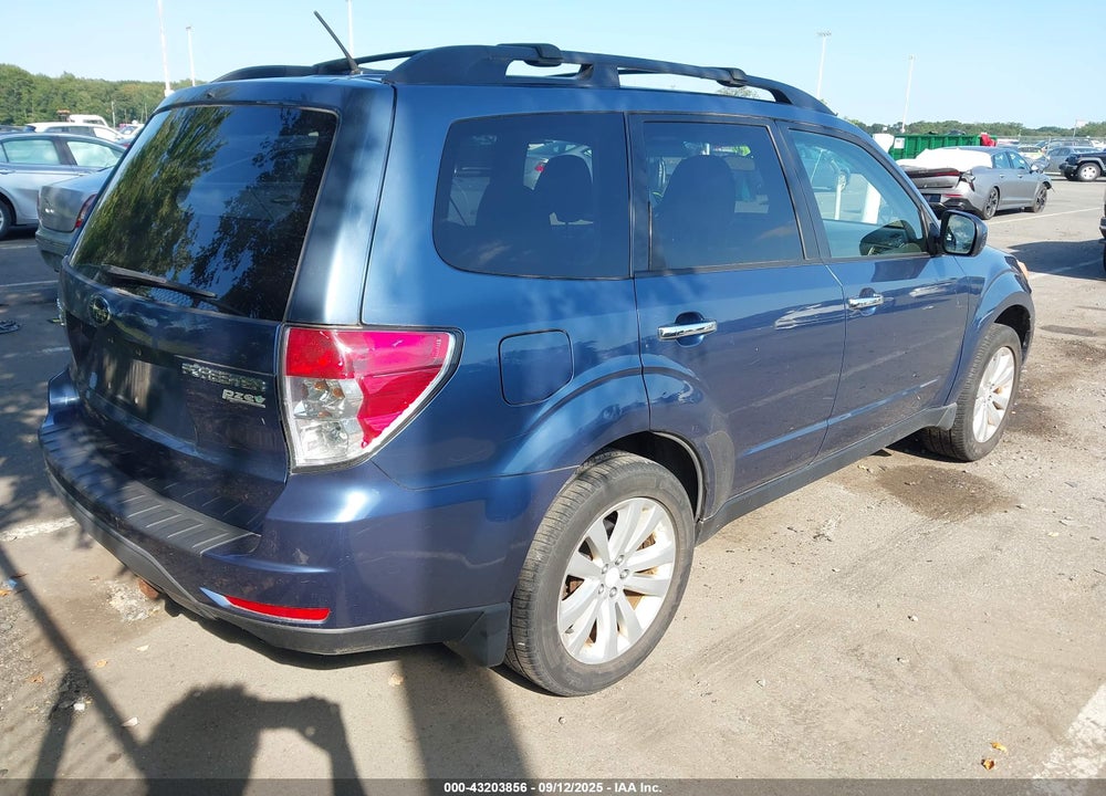 2012 SUBARU FORESTER 2.5X PREMIUM VIN: JF2SHADCXCH416527