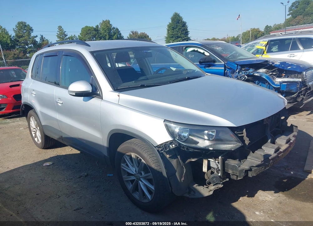 2017 VOLKSWAGEN TIGUAN 2.0T/2.0T S VIN: WVGAV7AX6HK049516
