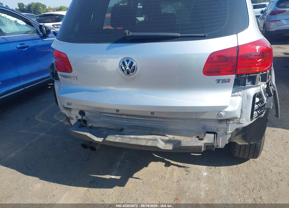 2017 VOLKSWAGEN TIGUAN 2.0T/2.0T S VIN: WVGAV7AX6HK049516