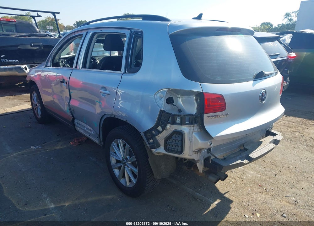 2017 VOLKSWAGEN TIGUAN 2.0T/2.0T S VIN: WVGAV7AX6HK049516