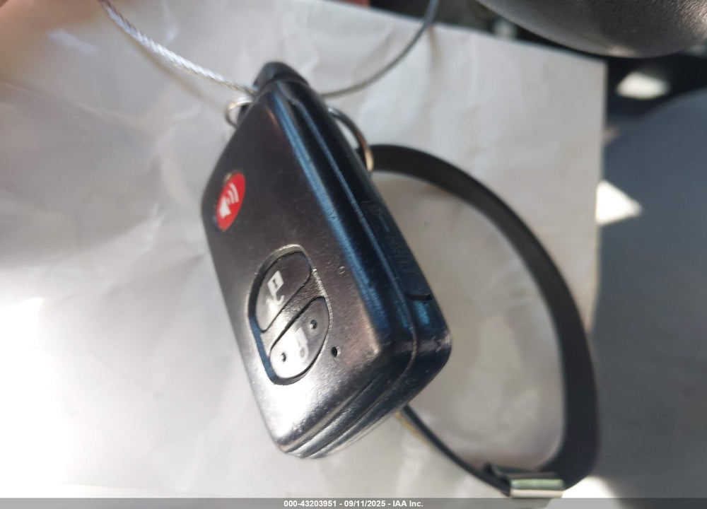 2013 TOYOTA PRIUS VIN: JTDKN3DU7D0348425