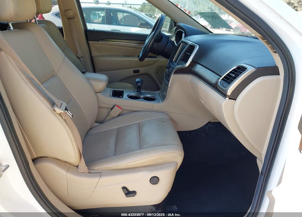 2014 JEEP GRAND CHEROKEE VIN: 1C4RJEBG9EC411818