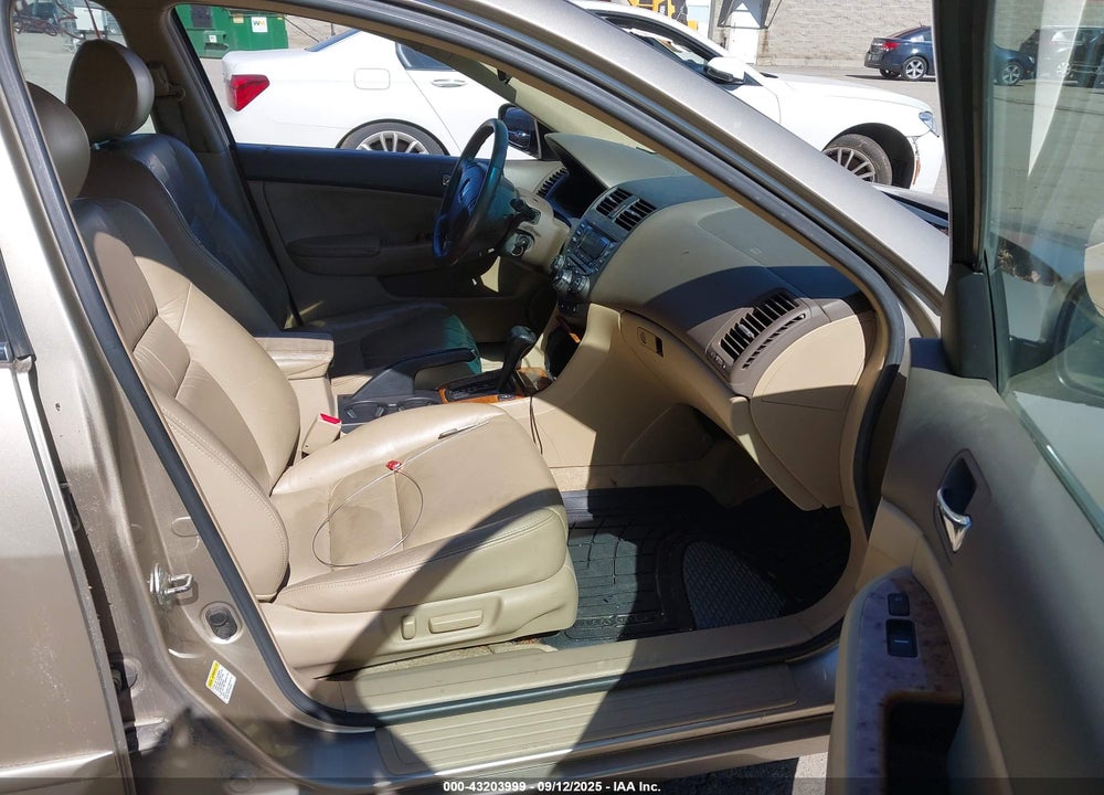 2003 HONDA ACCORD 3.0 EX VIN: 1HGCM66563A029476