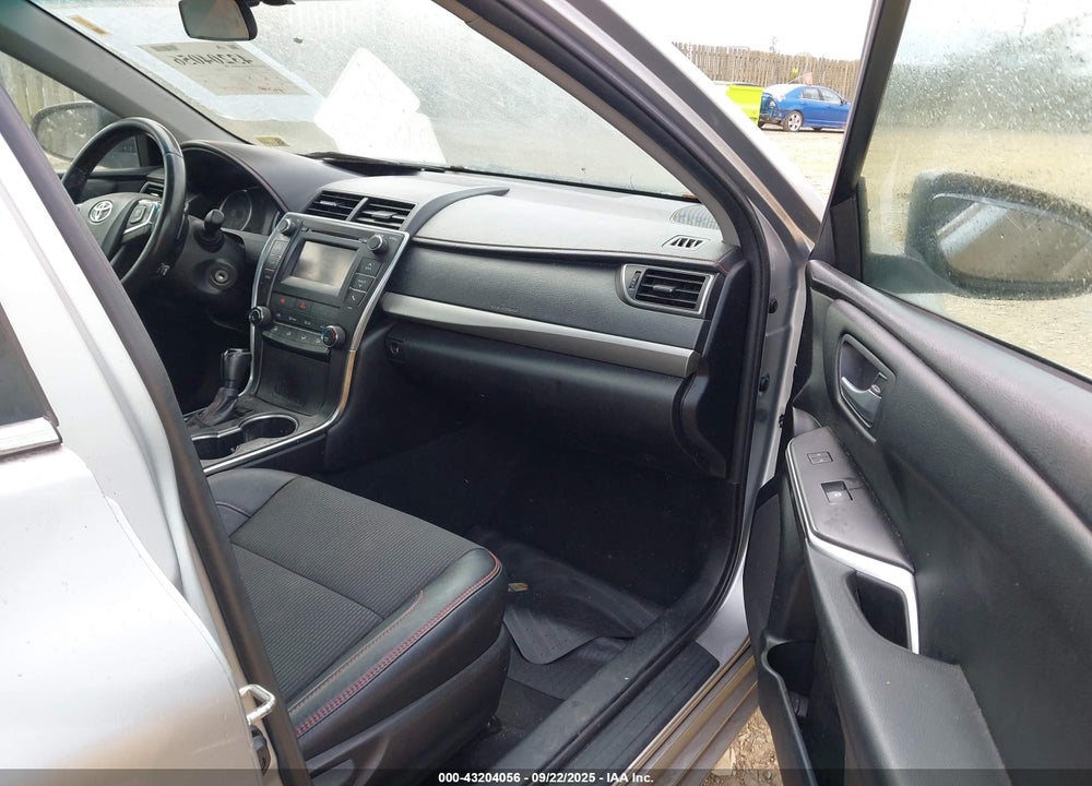 2016 TOYOTA CAMRY SE VIN: 4T1BF1FK2GU220387