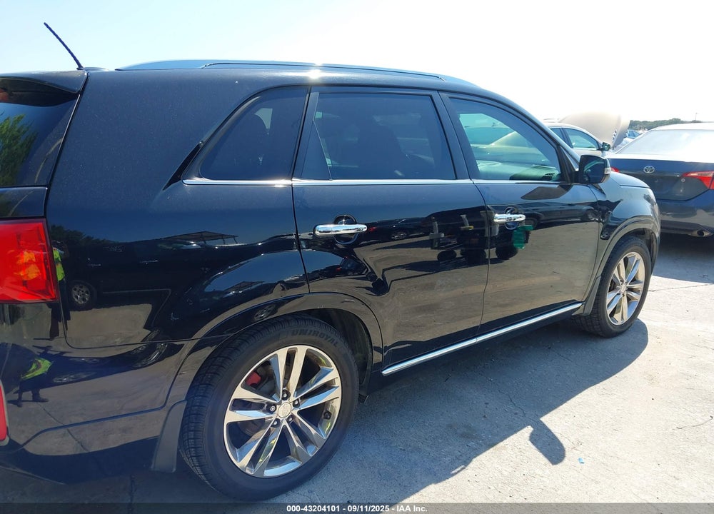 2014 KIA SORENTO VIN: 5XYKW4A70EG499832
