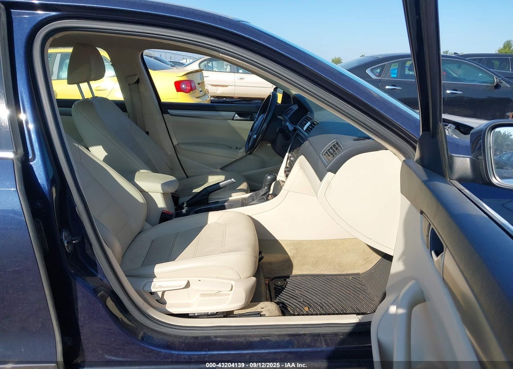 2014 VOLKSWAGEN PASSAT VIN: 1VWBN7A38EC094966